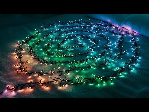 Twinkly RGB, Cluster Lights, 400L, 4" Sp, Wifi, Green Wire - Image 2